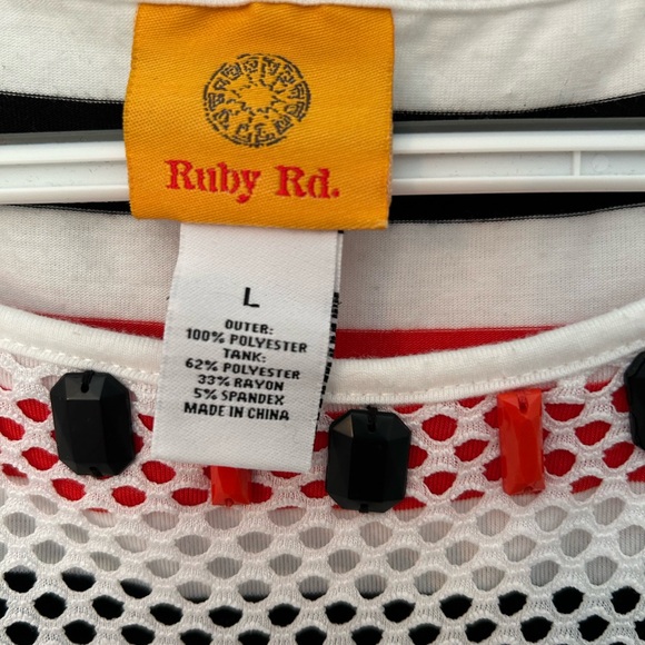 Ruby Road mesh overlay top LARGE - Picture 2 of 3